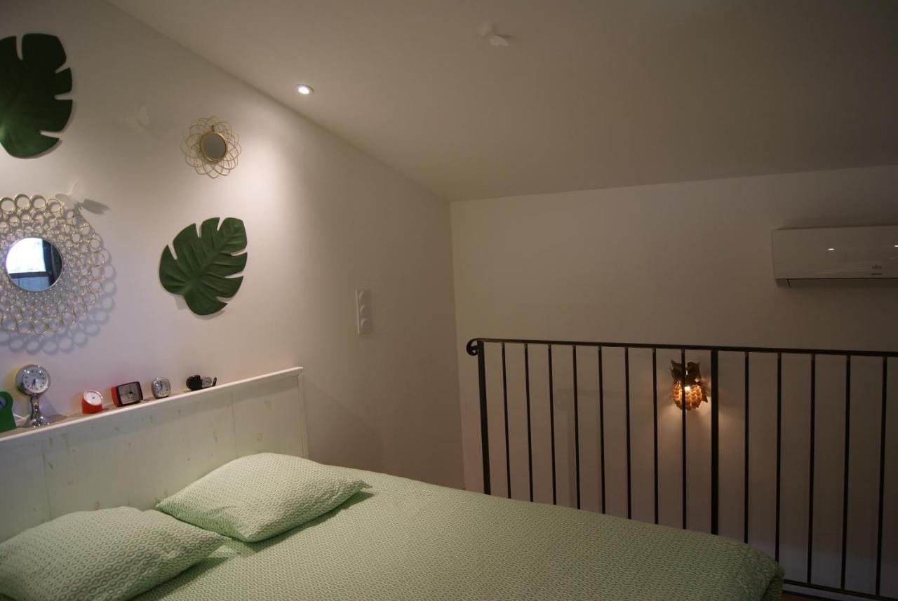 Le Bourguet Bed & Breakfast ซอลลิเอส-ปองต์ ภายนอก รูปภาพ
