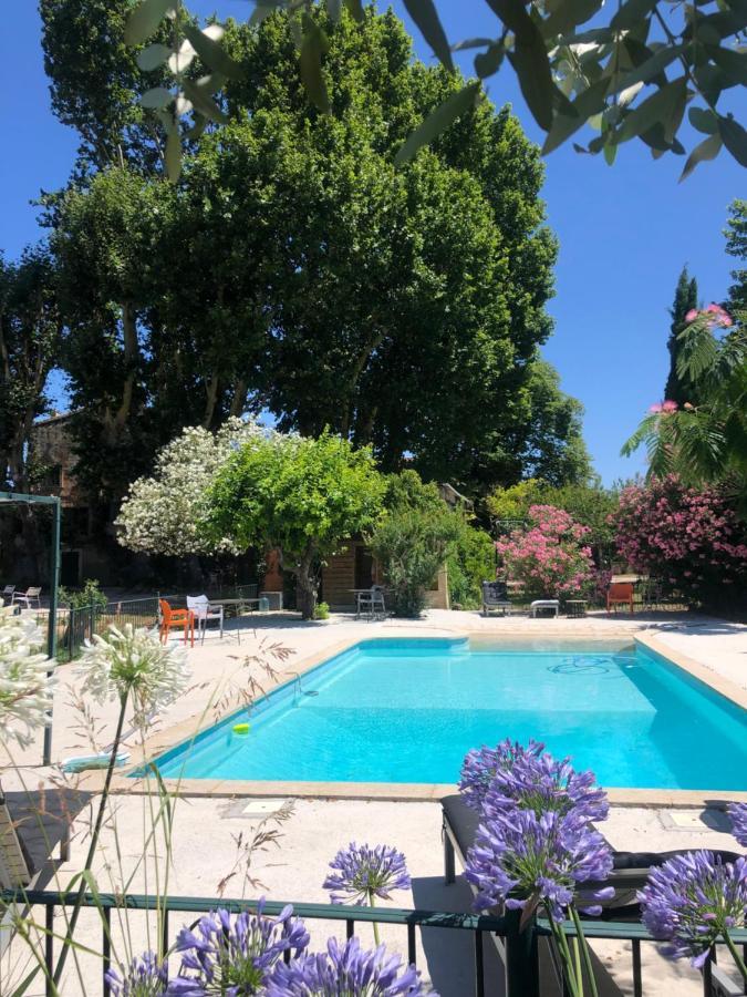 Le Bourguet Bed & Breakfast ซอลลิเอส-ปองต์ ภายนอก รูปภาพ